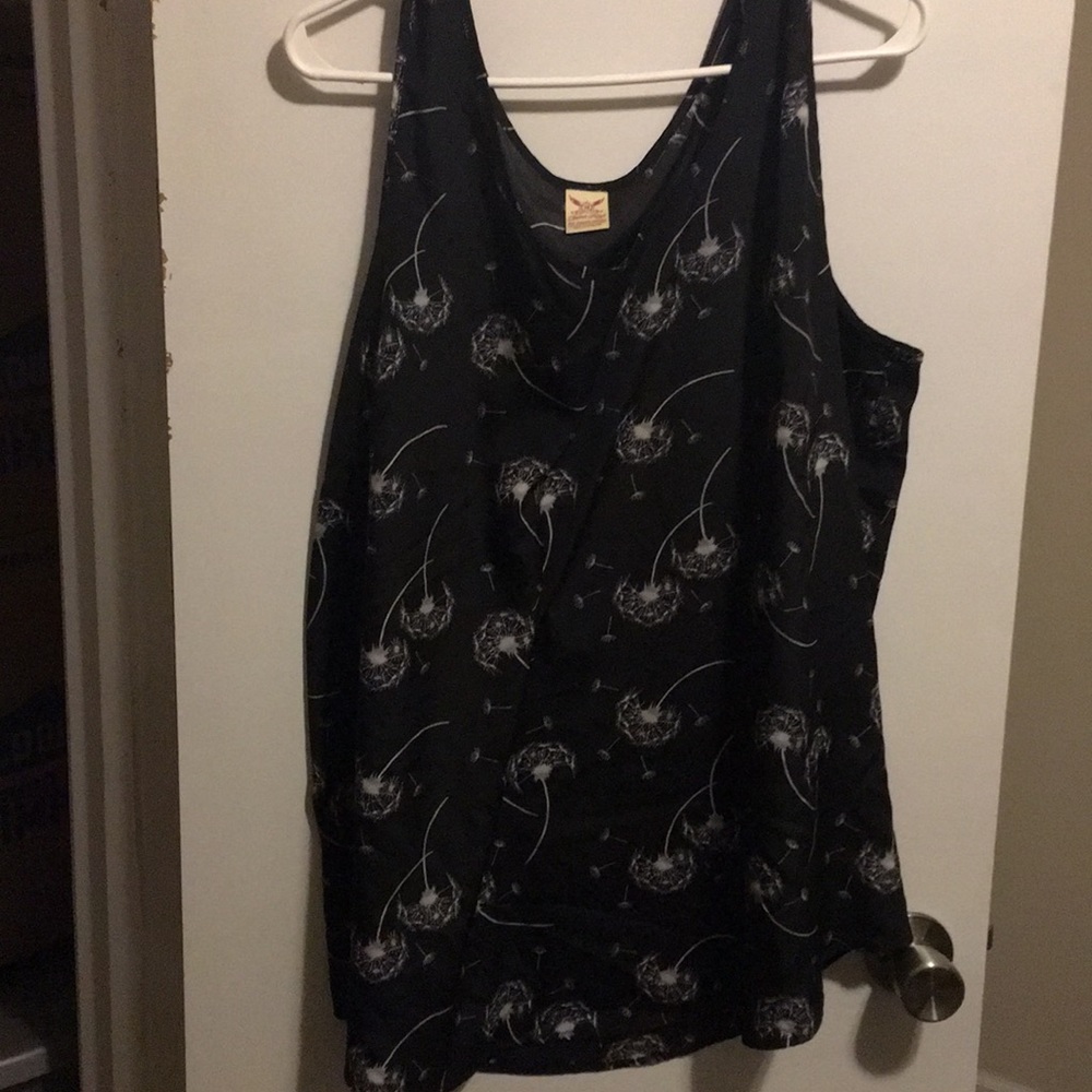 Dandelion print top